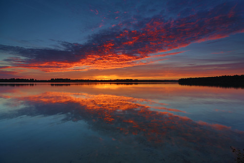 Clouds closing in by Frank van Eck, tgnatuur170503 hdr flickr incamerahdr reindersmeer bergen limburg netherlands nl sunrise