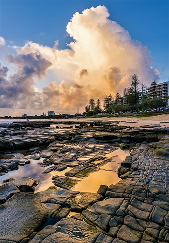 reflections rocks sand puddles rockpool clouds morning sunrise beach ocean seaside mooloolaba sunshine coast queensland australia