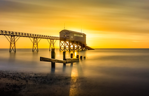 selsey england unitedkingdom gb sunrise orangesunrise nature beautyinnature selseylifeboatstation selseybill firecrest16stopnd firecrest 16 stops nd filter 16stopsfirecrestndfilter formatthitech anthonywhitesphotography