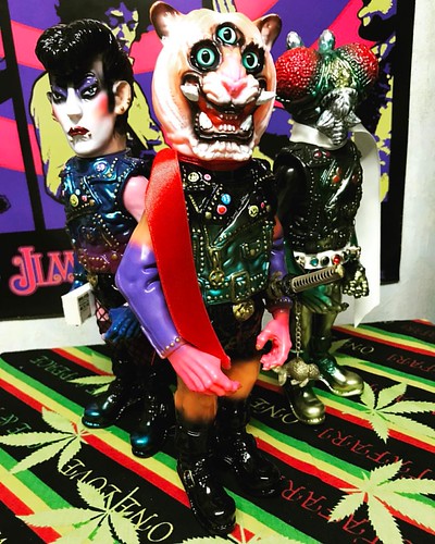 @chairman666 #kiyokawa #purpletoys #rockyhorrorpictureshow #chairman666 #SoftVinyl #sofubi #ソフビ #膠品 #搪膠 #sofvitokyo #清河联合 #擦主席 #kaiju | by 狂人日本玩具屋