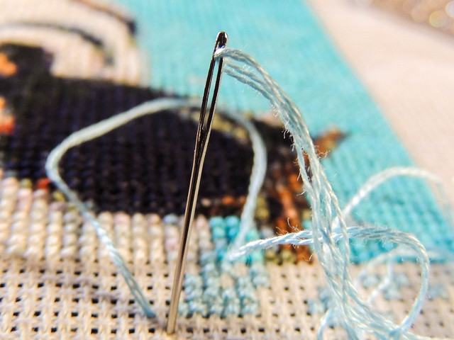 Eye of the stitching needle