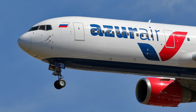 Azur Air / Boeing 767-306(ER) / VQ-BSX