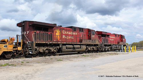 canadianpacific cp emd cc es44ac 8895 ac400cw 8607 diesel freight smithsfalls ontario canada train railway locomotive railroad