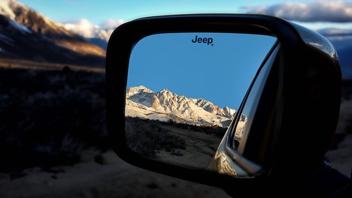 jeep renegade mirror sierranevada california buttermilkcountry mountains snow morning sunrise dawn adventure composite