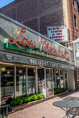 Lou Mitchell's Restaurant and Bakery