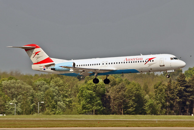 OE-LVF Fokker 100 Austrian Airlines MAN 11-05-17