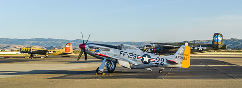 bayarea california nikon d810 color may 2017 spring boury pbo31 northerncalifornia livermoremunicipalairport wingsoffreedomtour livermore eastbay alamedacounty airport aircraft wwll historic aviation history memorialday america war plane sunset panoramic large stitched panorama green silver mustang fighter taxi b17 bomber tf51d b24 22