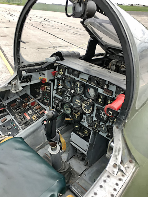 F-100 Super Sabre cockpit