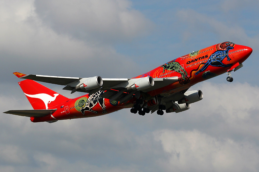 Qantas Boeing 747-438(ER) VH-OEJ