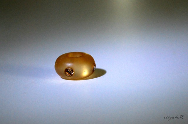 Tiny Bead for MacroMonday Theme 