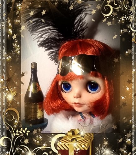 Flickr Advent Group & December Blythe-a-Day#9#: Cutting: Clara Bow Cuts Up