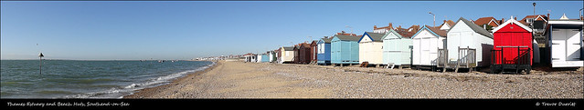 Thames Estuary and Beach Huts, Southend-on-Sea Sweep Panorama No. 1 DSC05842