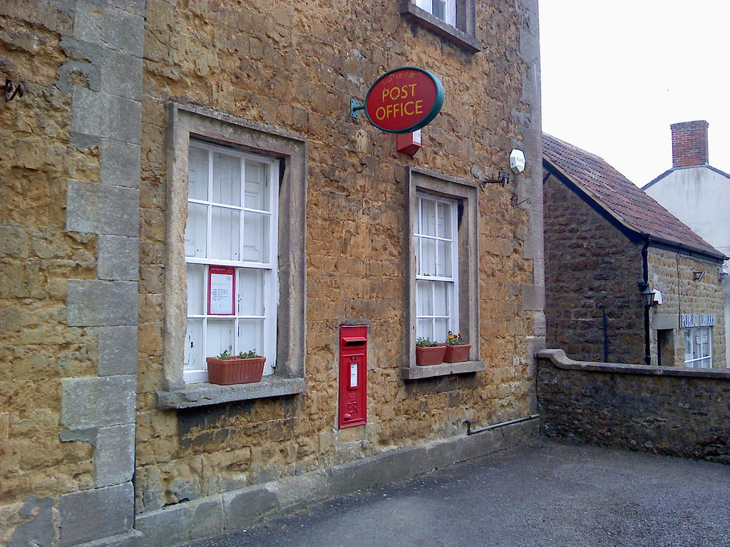 Castle Cary Post Office