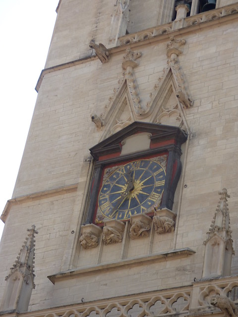 Lyon Cathedral - Cathédrale Saint-Jean-Baptiste - Place Saint-Jean, Vieux Lyon - clock