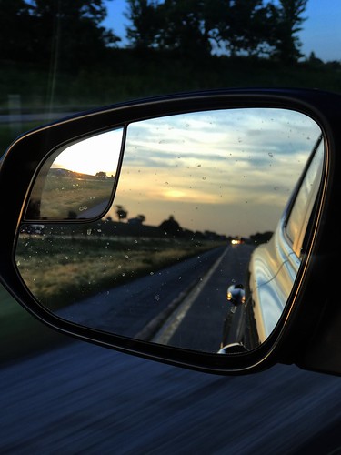 iphone7plus mirror driving sunset
