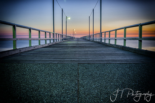 urangan pier jetty dawn sunrise herveybay queensland nikond750 longexposure coastal