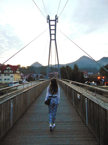 girl girlfriend bridge pieniny 2015 sromowce mountains dunajec river beautiful view