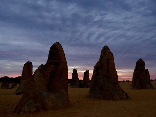 rocks limestone desert sunset westernaustralia sand thepinnacles