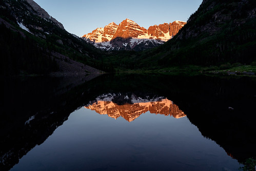 Maroon Bells as the sun rises, Aspen Colorado | by Lorie Shaull
