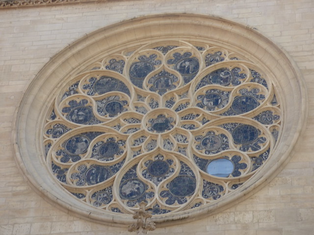 Lyon Cathedral - Cathédrale Saint-Jean-Baptiste - Place Saint-Jean, Vieux Lyon - Rose window