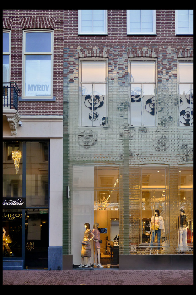 amsterdam crystal houses chanel flagship store 03 2016 mvr… | Flickr