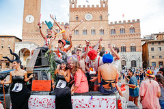 Corteo della Vittoria, Contrada della Giraffa. Foto di: BHStudio