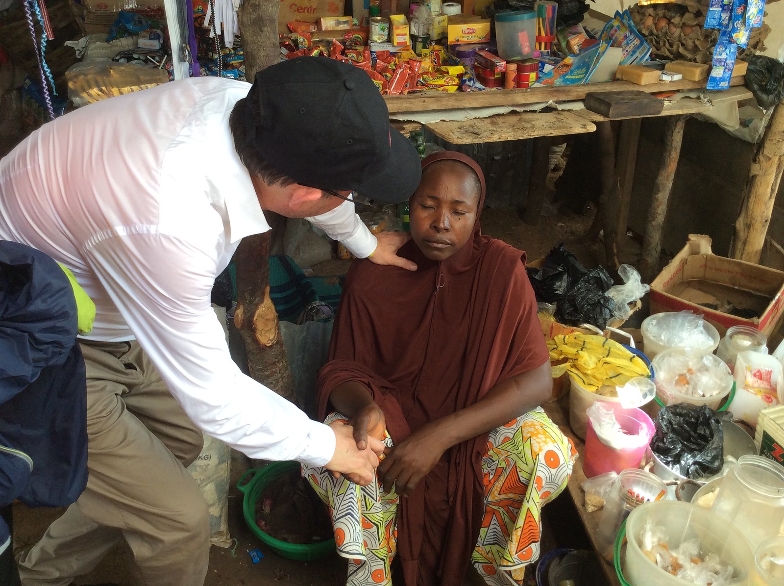 S&D MEPs visit the Malkohi official and unofficial refugee camps in Yola, in north-east Nigeria, which hosts thousands of internally displaced people fleeing Boko Haram and famine, during an S&D field visit to Nigeria and Guinea 2017