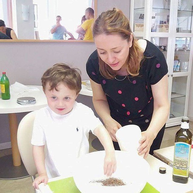 PIADINA VEG! Showcooking Insieme al mio nipotino Mattia che adora preparare la piadina.  💛 Vegan Showcooking with my lovely nephew Mattia 💙 ❤