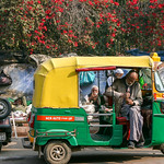 A rickshaw in Old Delhi, India　オールド・デリー　休憩中のオートリキシャー