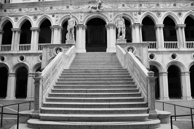 Steps, Dogues' palace