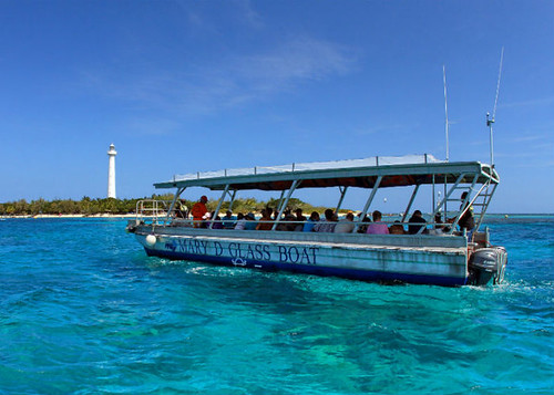 glass-bottom-boat-amedee-island