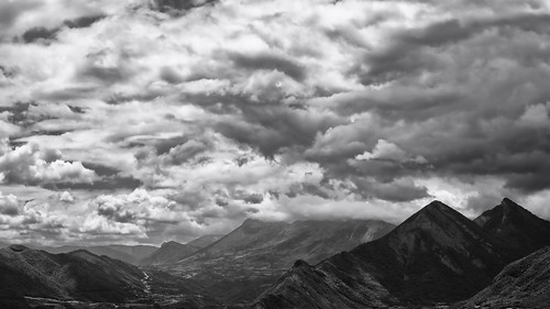 bw blackandwhite gris paysage lumière landscape noiretblanc nature nuage contraste cloud monochrome montagne alpes extérieur ngc