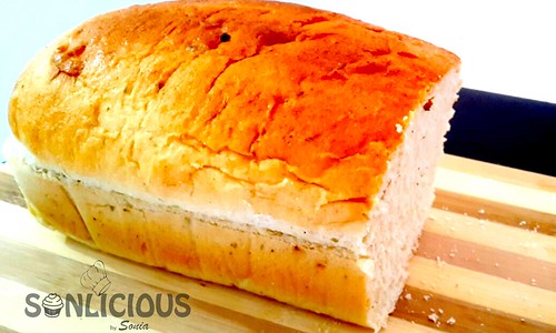 Pure Semolina bread sliced