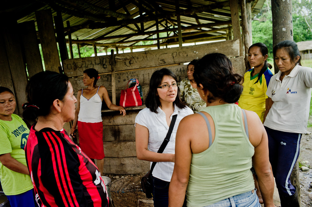 Center for International Forestry Research (CIFOR) scientists return the information to a Kichwa community, Napo Province, Ecuador.