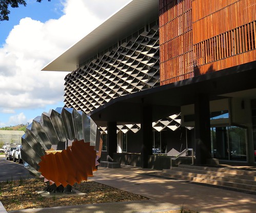 jcu jamescookuniversity townsville douglas campus building scienceplace architecture facade external sculpture thescienceplace