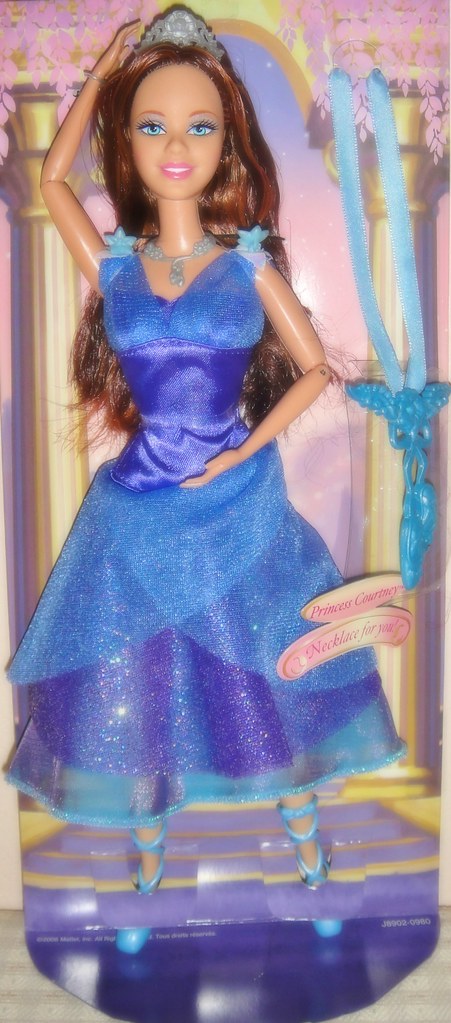 2006 Barbie in the 12 Dancing Princesses Princess Courtney Doll (2)