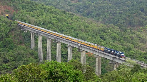 kalyan wdm3d tejas express mumbai goa chhatrapati shivaji terminus karmali ratnagiri scenic konkan central railways maharashtra indian india panval tallest viaduct asia