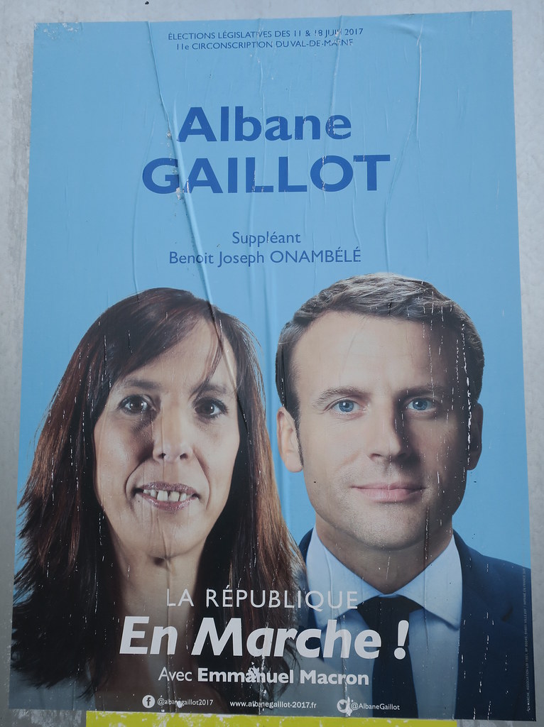 Résultat de recherche d'images pour "affiche albane gaillot avec Macron"