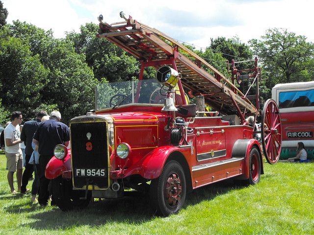 Leyland Fire Engine - FW 9545