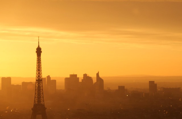 Paris France : Coucher de soleil sur la capitale, sunset on the capital, Sonnenuntergang auf der Hauptstadt. On explore.