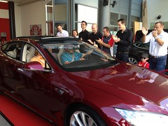 17.08.13: 1. Auslieferungen Model S