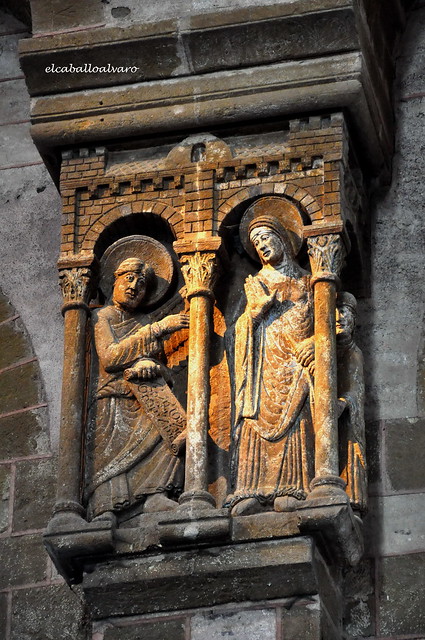 530 - La Anunciación - Abadía Sainte Foy - Conques (France).