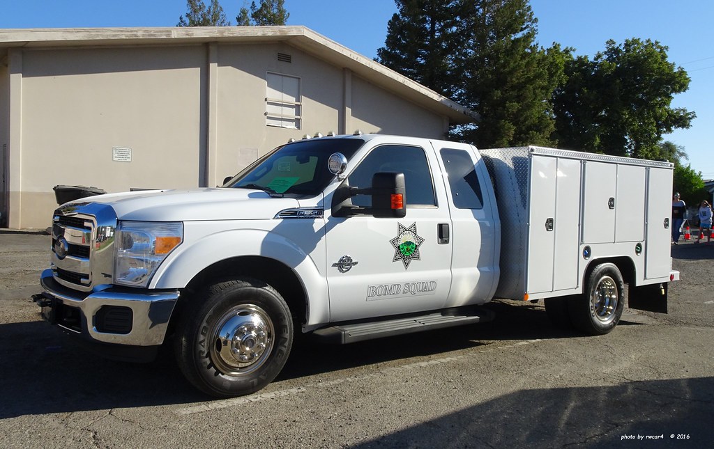 Walnut Creek CA Police - Ford F350 Truck - Bomb Squad (1)