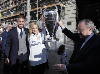 Visita del Real Madrid a la Real Casa de Correos, como cam… - Flickr