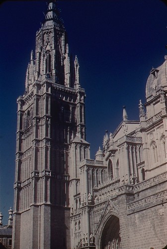 Catedral de Toledo en los años 50. Fotografía de Nicolás Muller  © Archivo Regional de la Comunidad de Madrid, fondo fotográfico