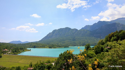 lago lake castel san vincenzo isernia molise sud italia southern south italy canon eos 80d montagne mountains