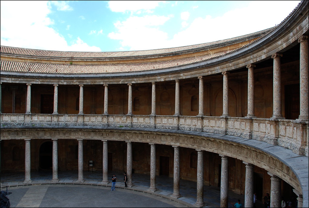 Palacio de Carlos V (Granada, Andalucía, España, 8-6-2013)