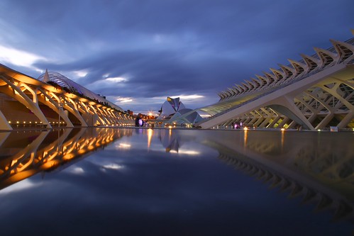 IMG_7441 by AndyMc87, valencia night darkness reflection pool water wasser stadt der künste canon eos 6d longtimeexposure 