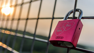 Red Love Lock at observation deck, Scharnebeck twin ship lift