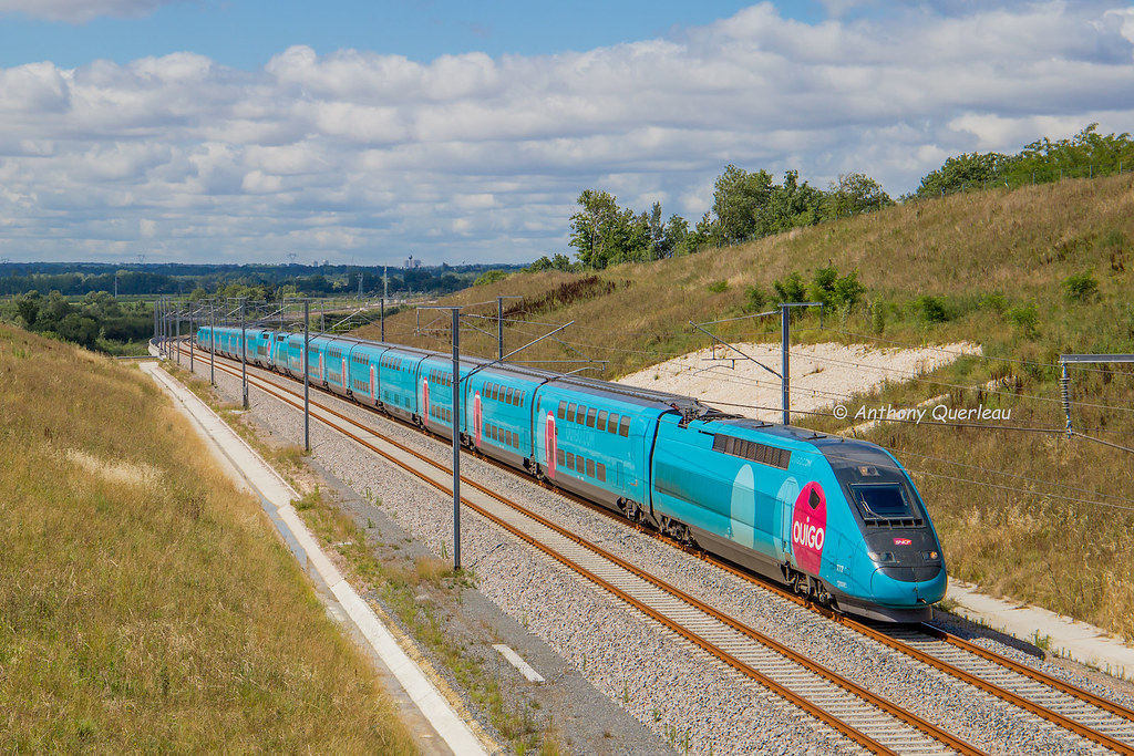 02 juillet 2017 TGV D 772-769 Train 7660 Bordeaux -> Roissy Cubzac-les-Ponts